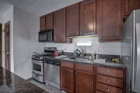 Surf and Surfside apartments and townhomes in Downtown Madison, WI. Fully Furnished, studio, one bedroom, 2 bedroom. Lake views. Managed by Wisconsin Management Company